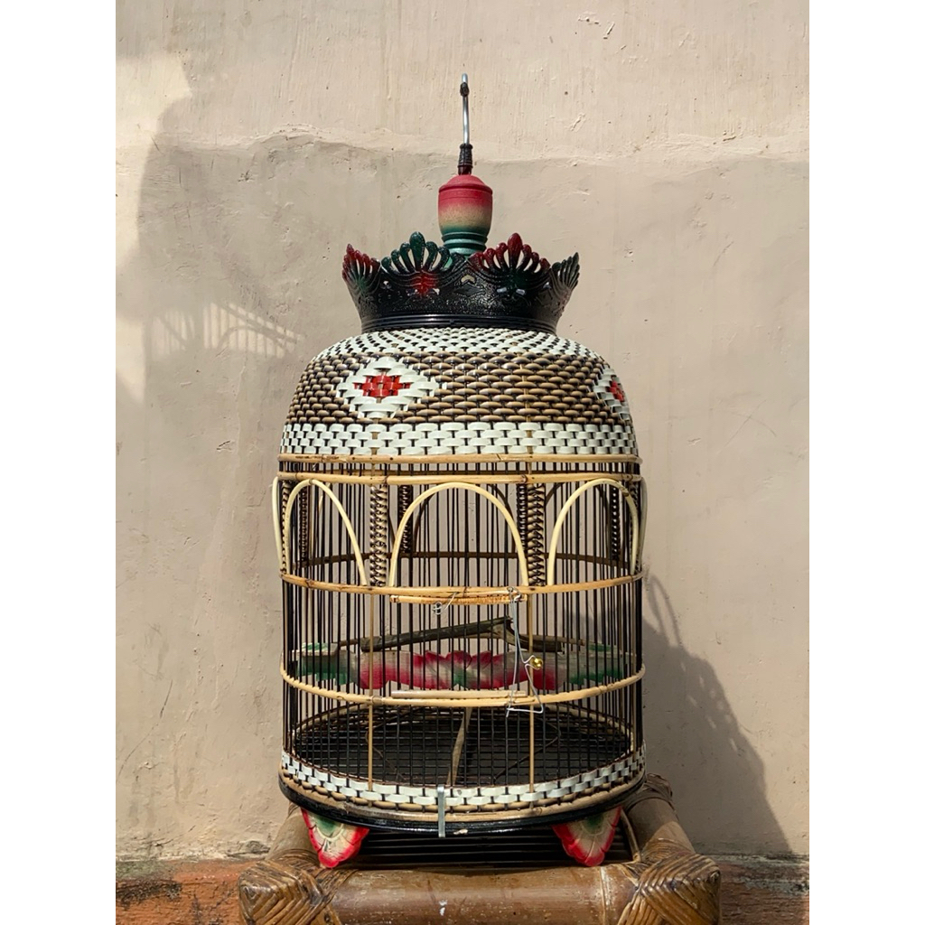 KANDANG PERKUTUT ROTAN MAHKOTA KLASIK/ SANGKAR PERKUTUT/ KANDANG PERKUTUT/ SANGKAR BURUNG