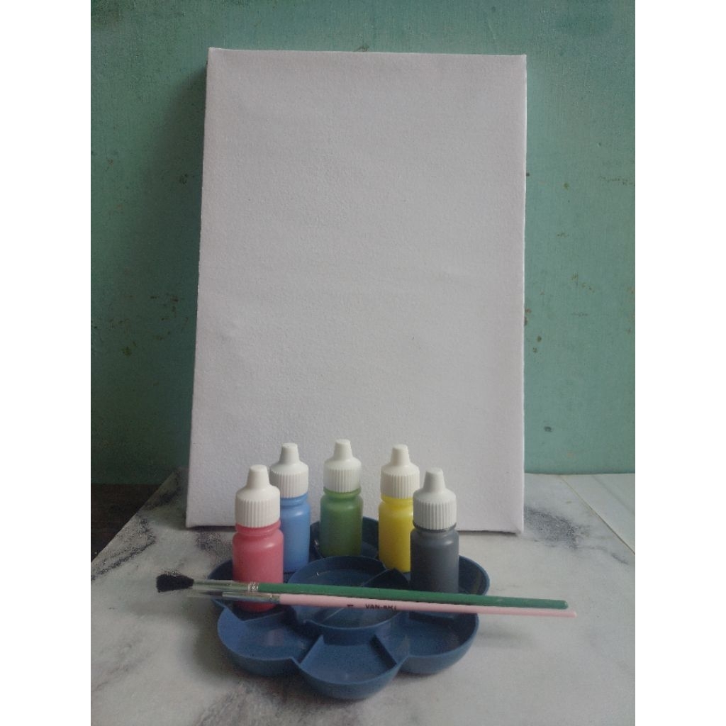 

paket set alat lukis kanvas ukuran 20x30cm cat 15mL 5 biji kuas 2 palet 1