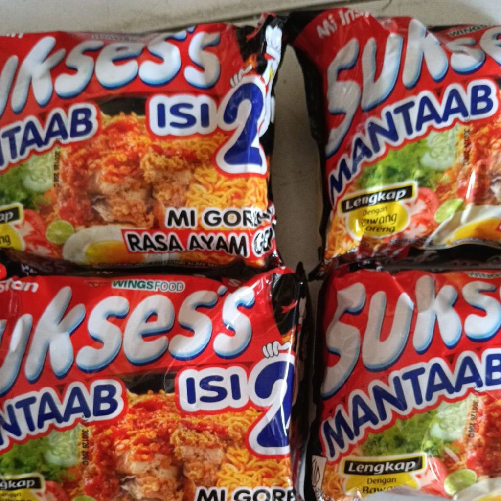 

Mie goreng rasa ayam geprek .