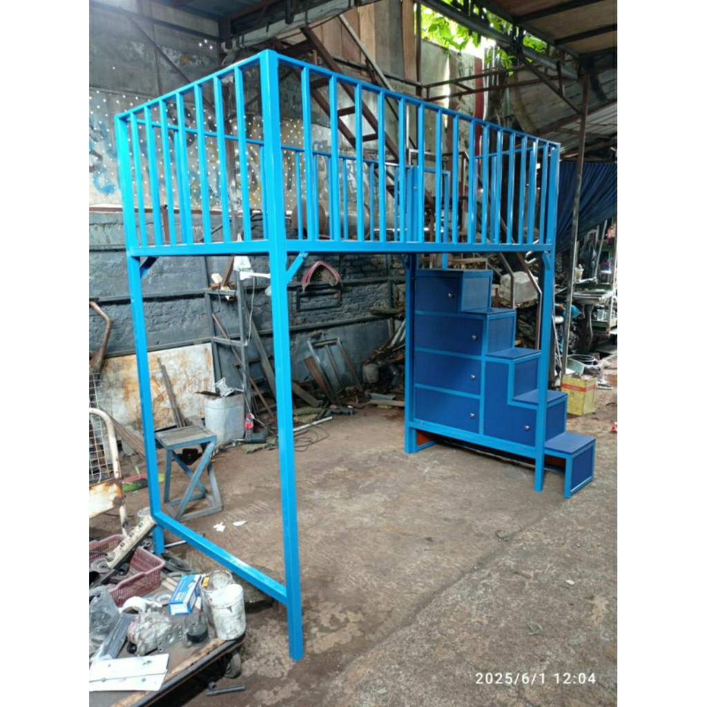 Ranjang Besi Tingkat Custom