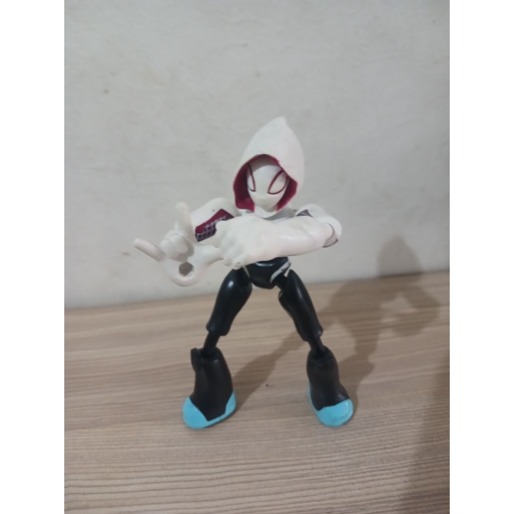 Action Figur Spiderman Gwen