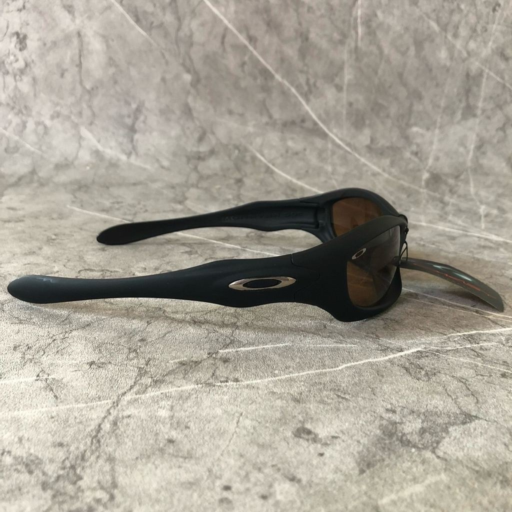 PRELOVED OAKLEY SUNGLASESS MONSTER DOG VINTAGE Y2K BROWN LENS