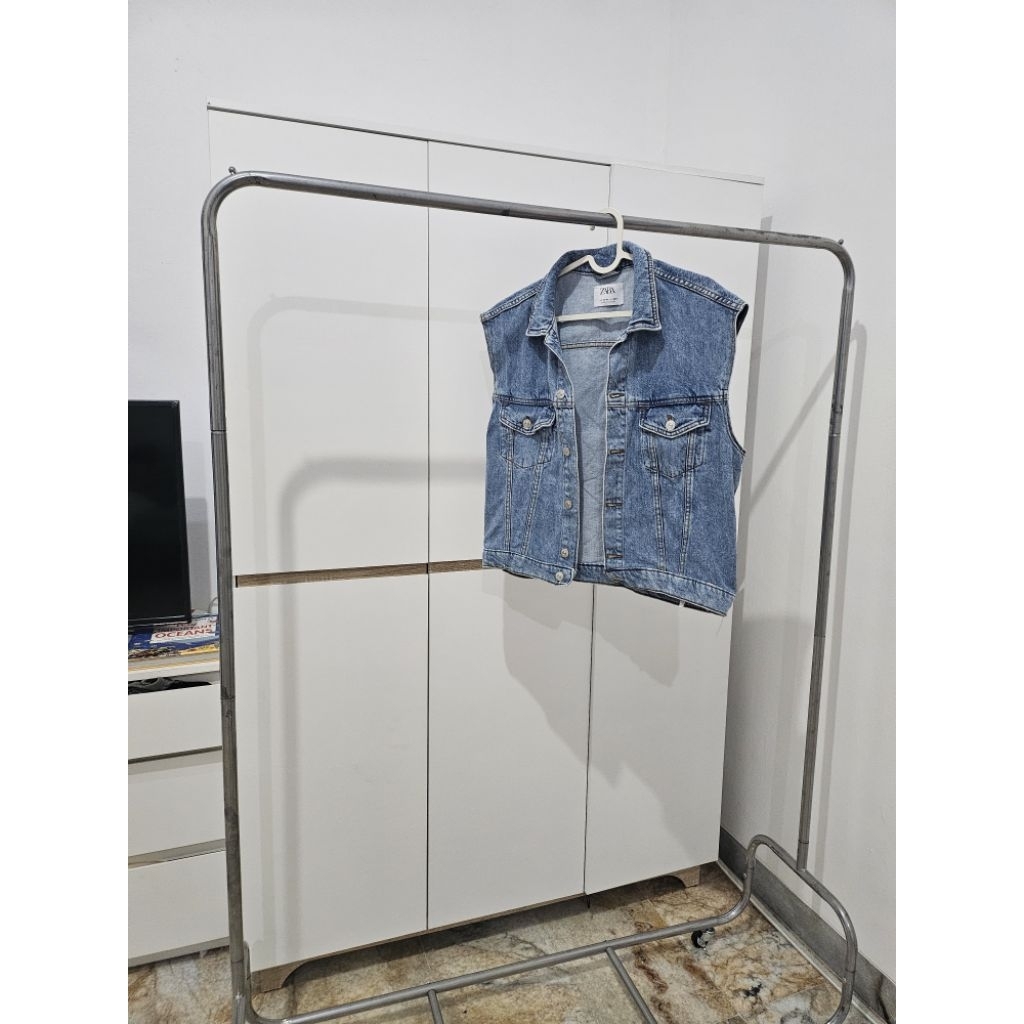 Preloved-Zara Vest