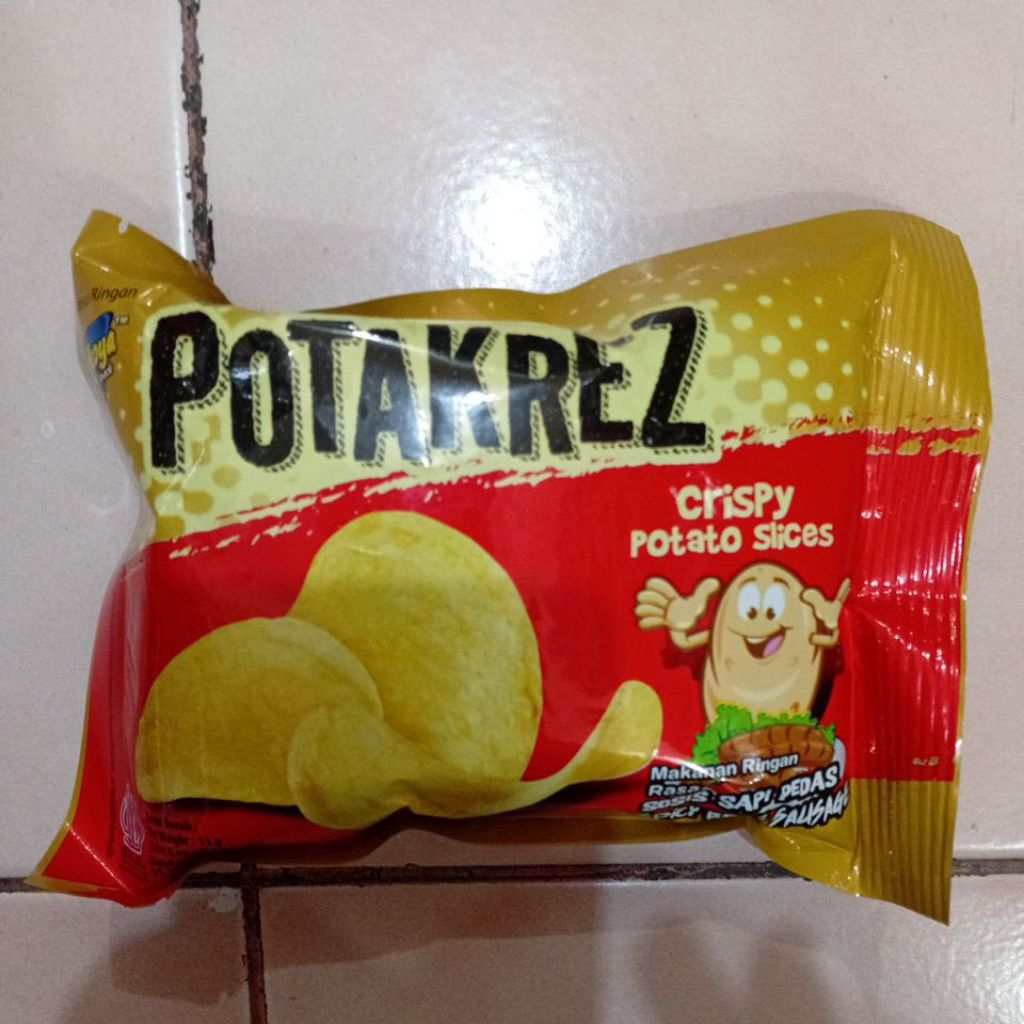 

Potakrez Crispy Potato Slice Rasa Sosis Sapi Pedas 11gr 1pcs