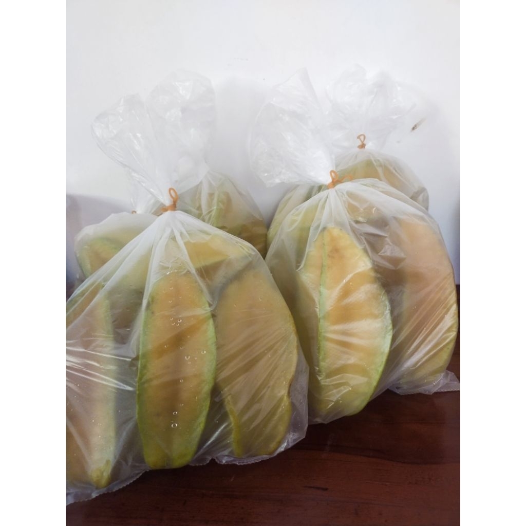 

Blimbing Madu Besar Masak Pohon