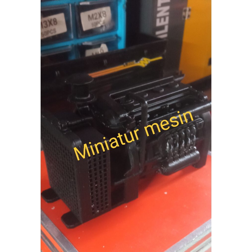MINIATUR MESIN