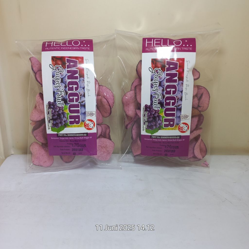 

Krupuk rasa Anggur "Hello".