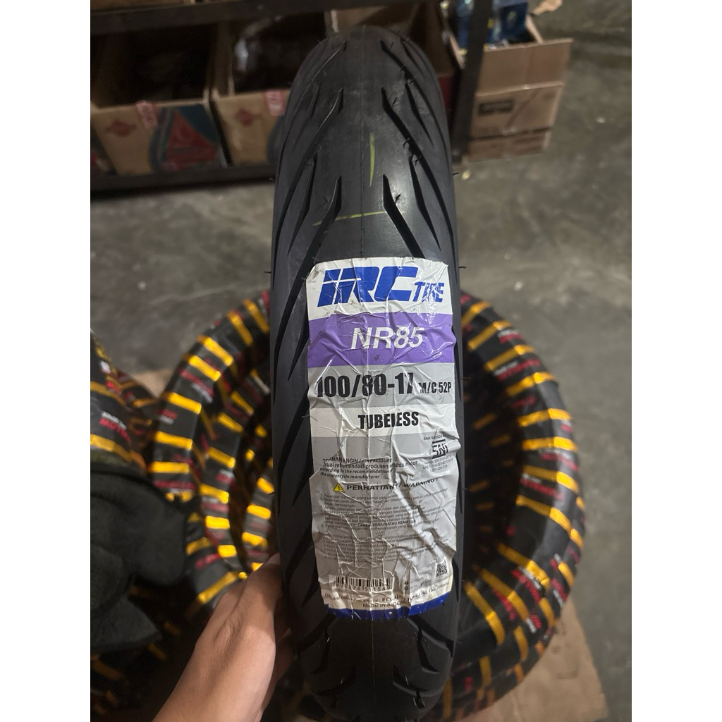 IRC NR85 100/80 RING 17 TUBELESS