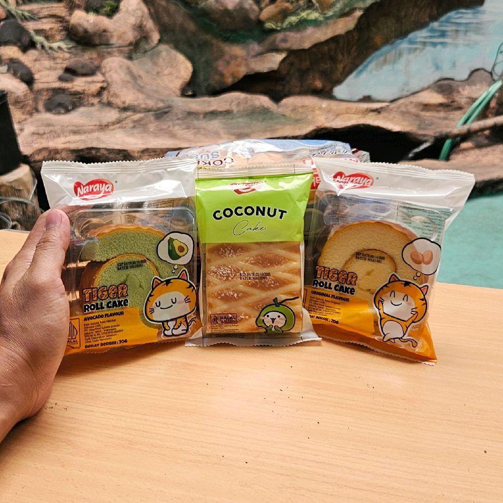 

ED 10.25 PCS - NARAYA CAKE COCONUT 80GR - TIGER ROLL CAKE 70GR ( ORI - AVOCADO ) / JAJAN KUE NARAYA