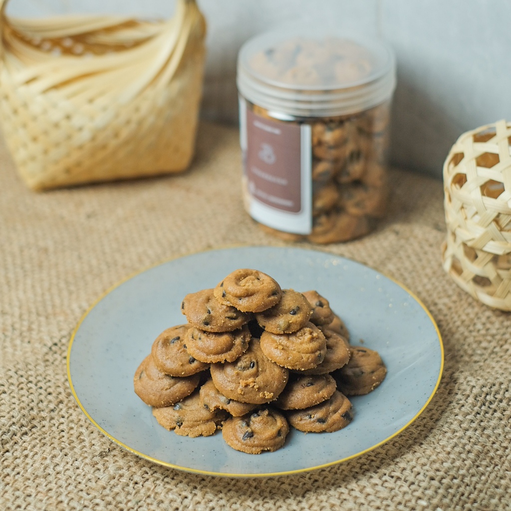 

Chocochip Cookies Free pouch Kue Sagu Keju atau Kue Semprit