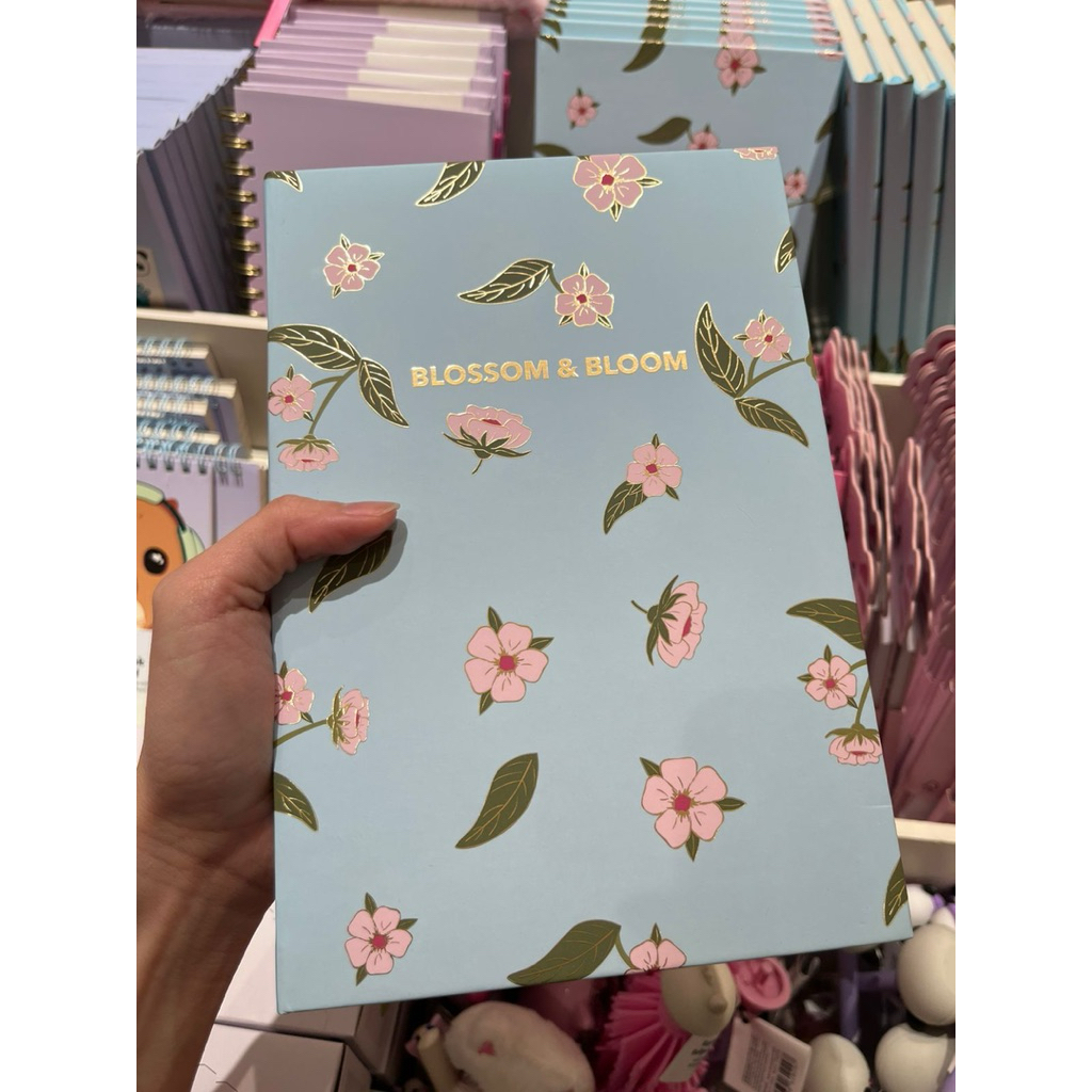 

Flying Tiger Blossom Notebook - Buku Tulis Floral