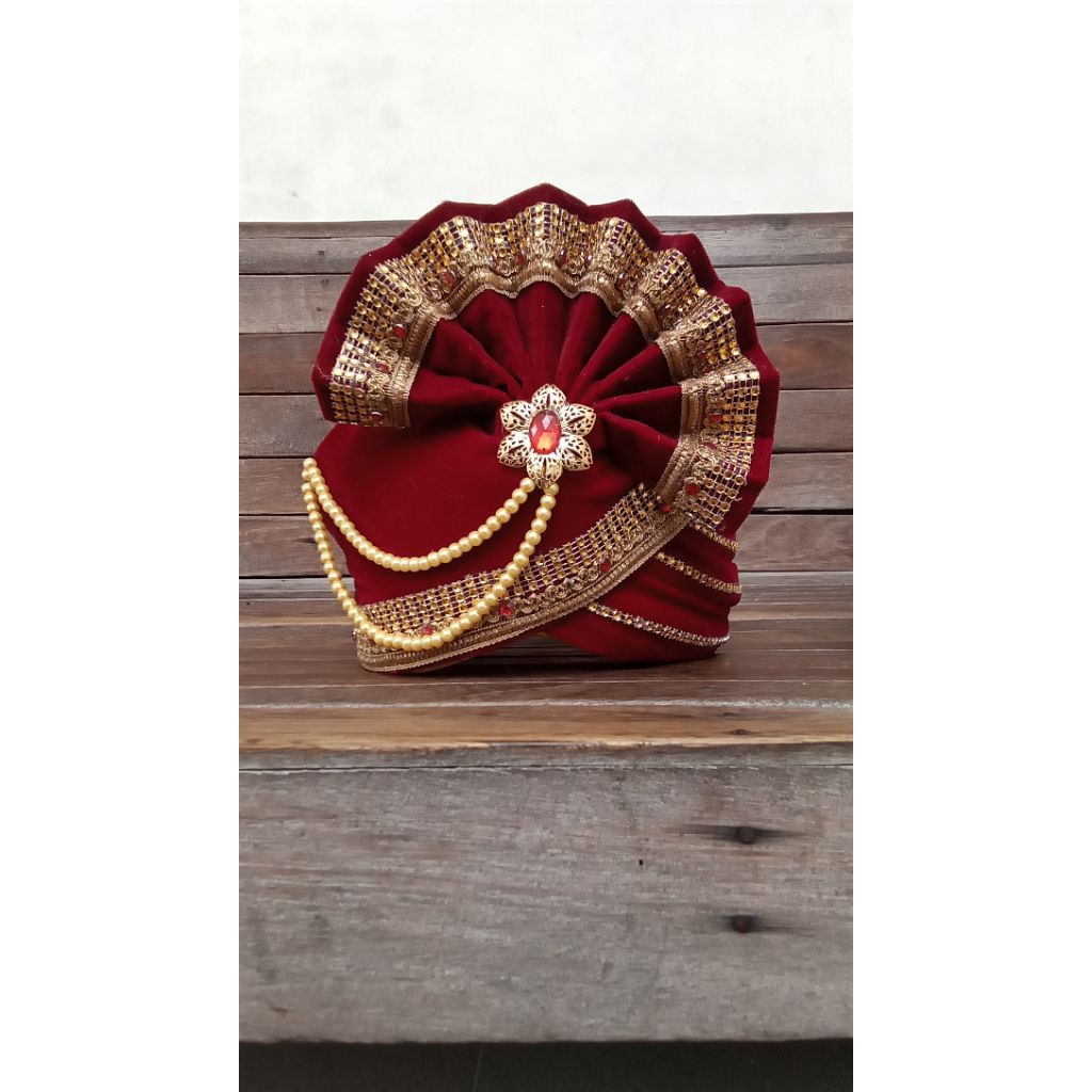 Topi India Anak Bahan Bludru Warna MERAH DARAH