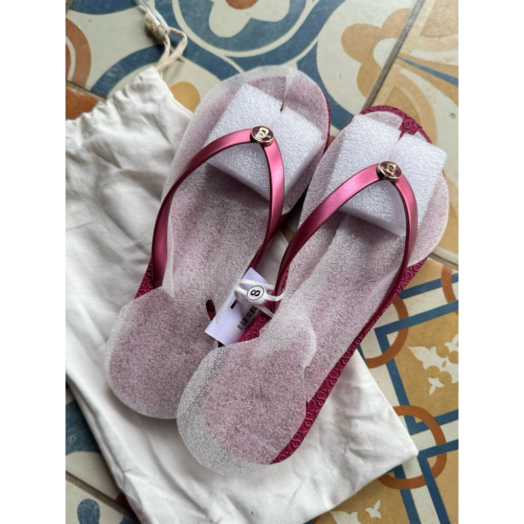 flip flop buttonscarves