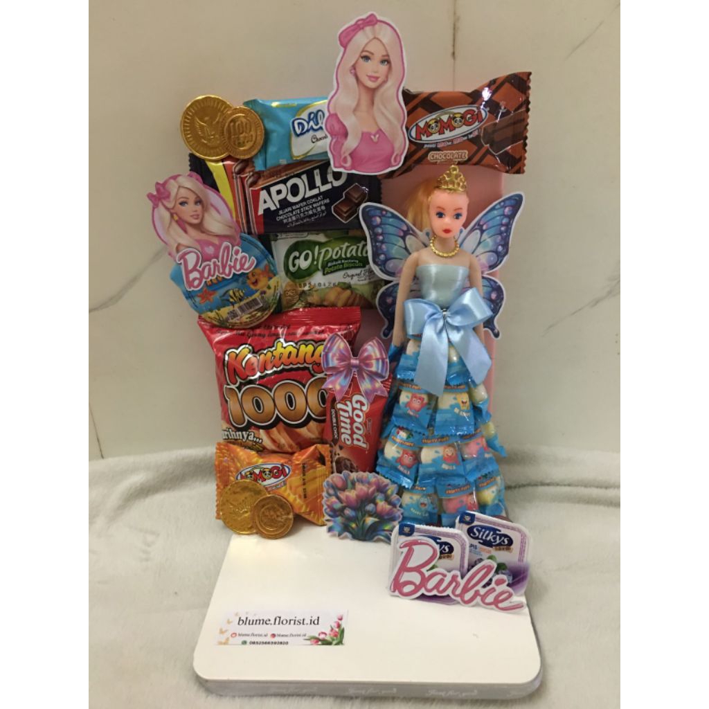 

Snack tower Barbie, Snack tower mini,Mading Snack,Barbie yupi,Snack tower ulangtahun, buket wisuda,buket ulangtahun, buket uang