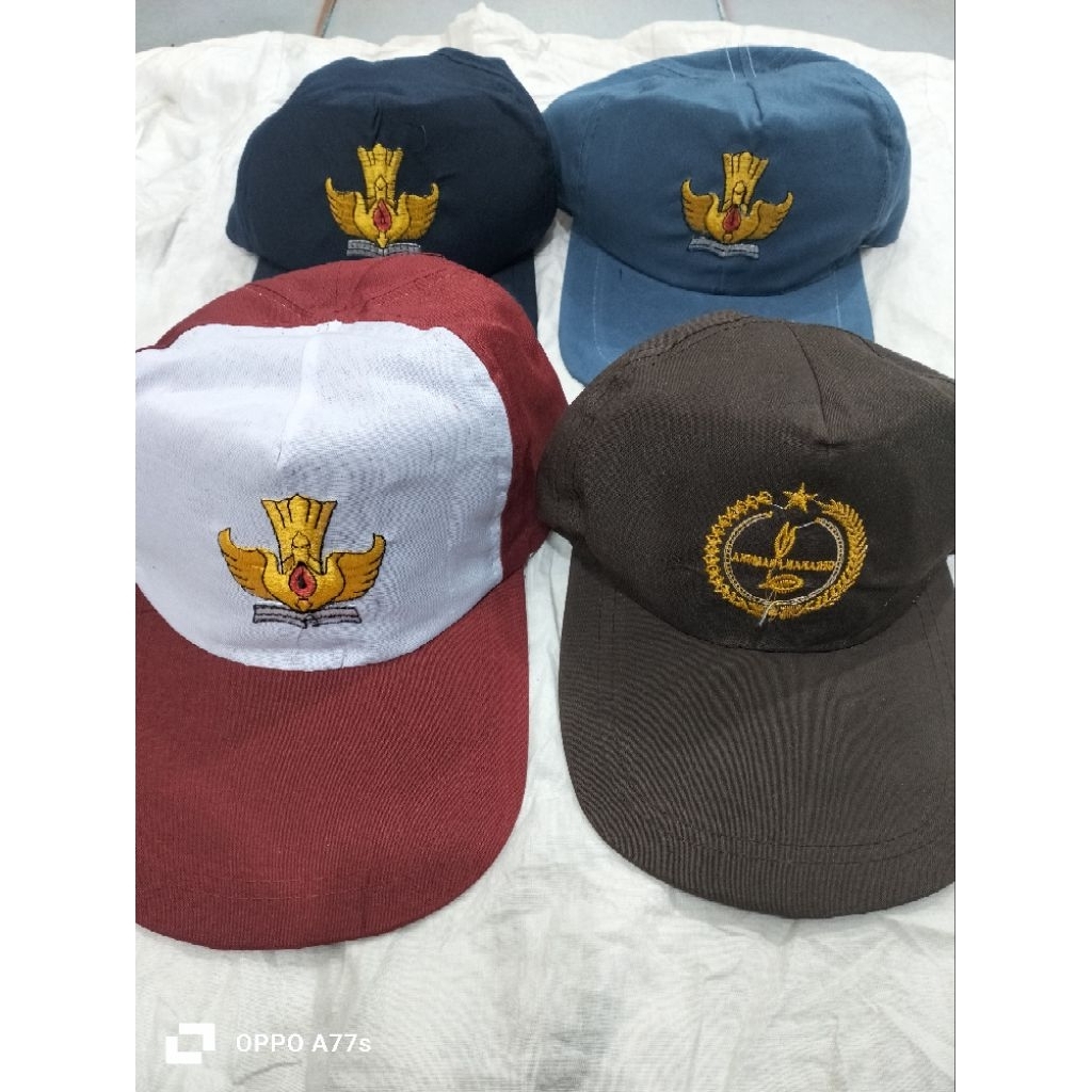 Topi  Dasi sekolah SD, SMP, SMA/SMK, Pramuka dan perlengkapa Pramuka