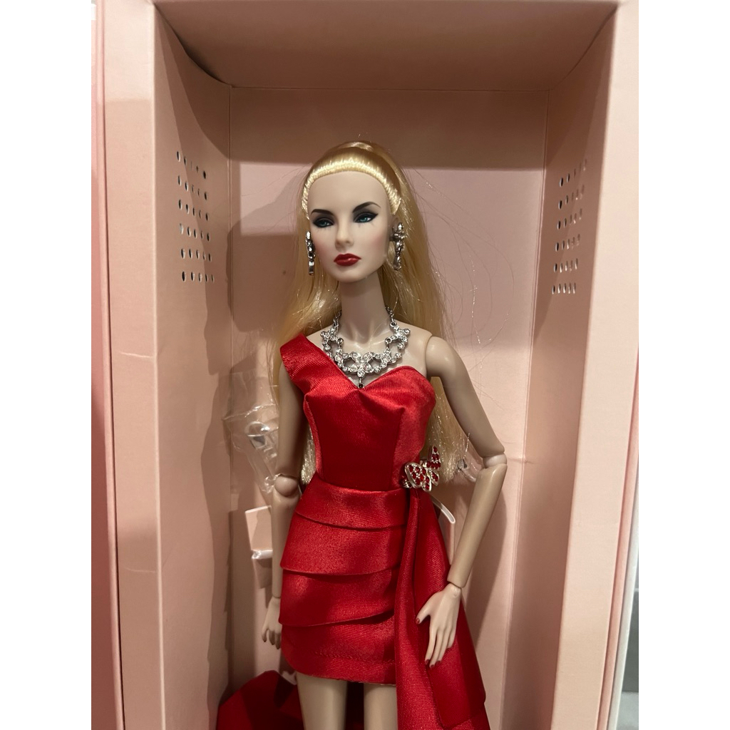 Integrity Toys Giselle Diefendorf