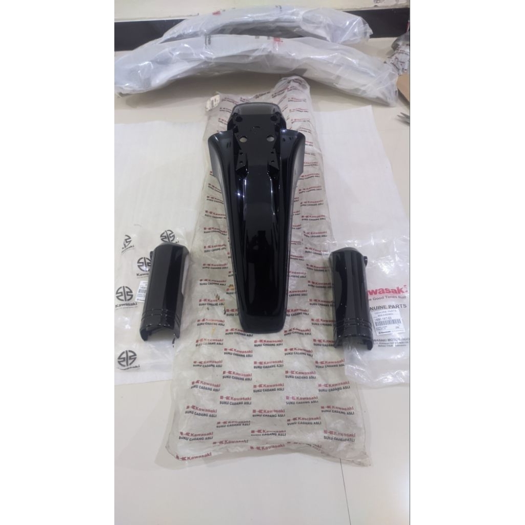 spakbor depan Kawasaki Kaze r new original