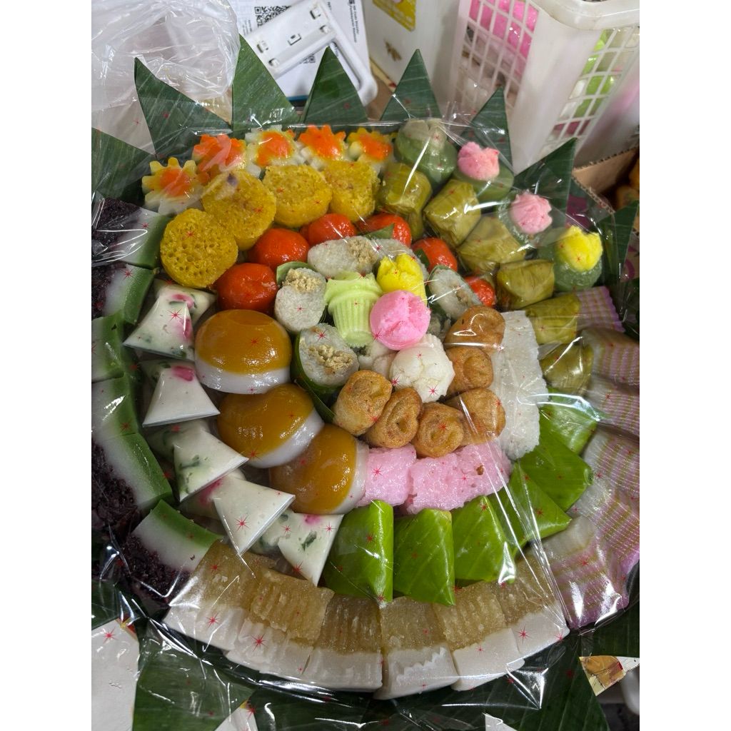 

KUE TAMPAH SPESIAL UKURAN SEDANG DAN BESAR