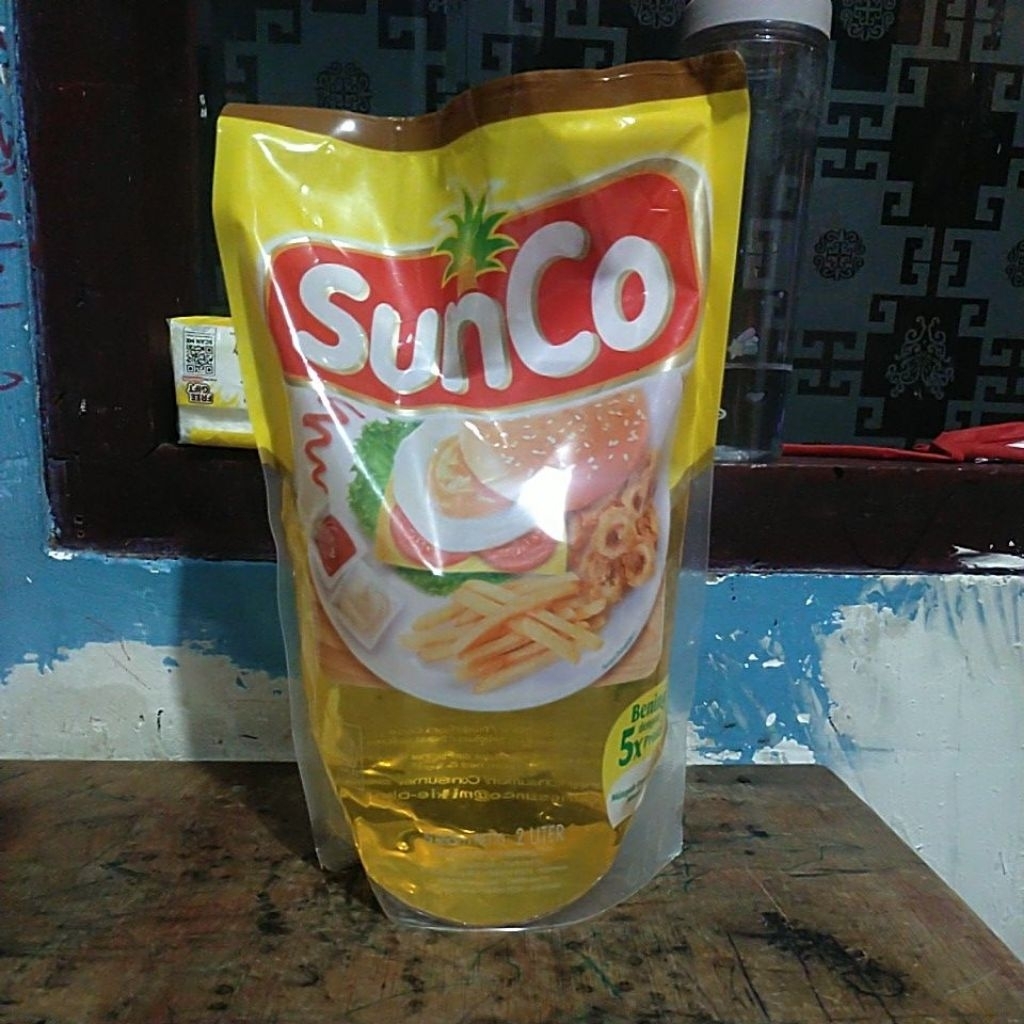 

Minyak goreng sunco 2lt barang ready selalu selama ada di etalase meski keterangan pre order