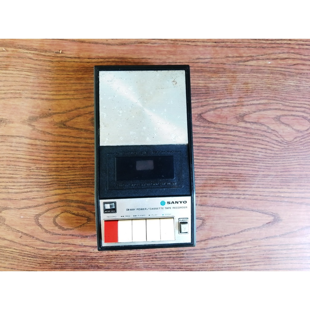 Tape deck jadul SANYO