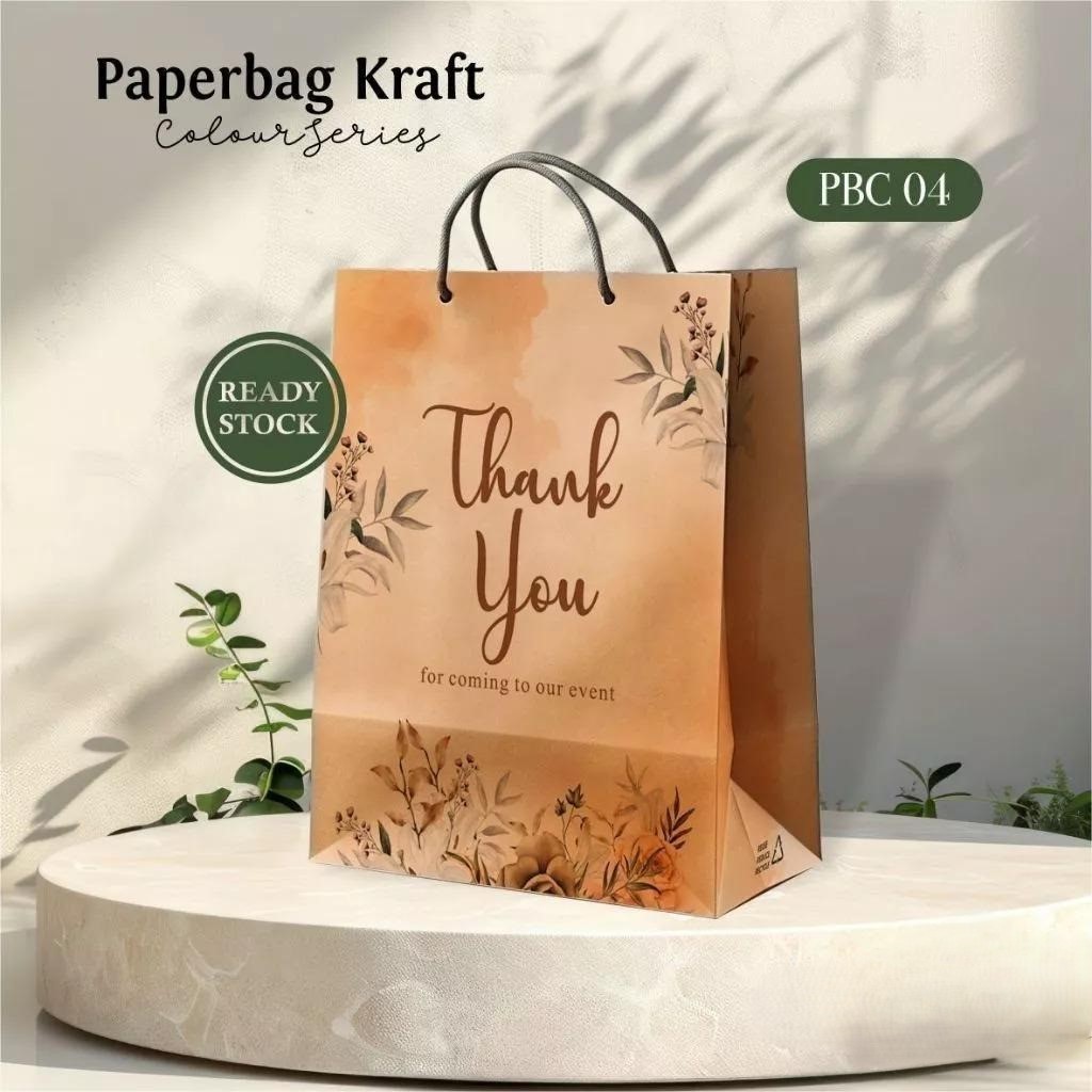 

PAPER BAG AESTHETIC – TAS SOUVENIR PERNIKAHAN – PAPERBAG PBC 04 – READY STOCK ECER