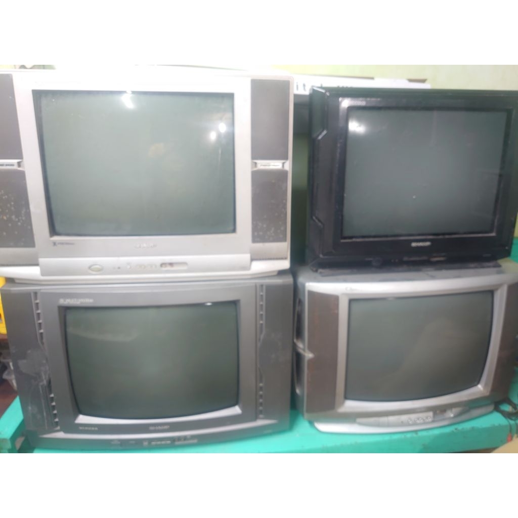 TV tabung 21 inch merk Sharp ( free packing kayu/sterefoam )