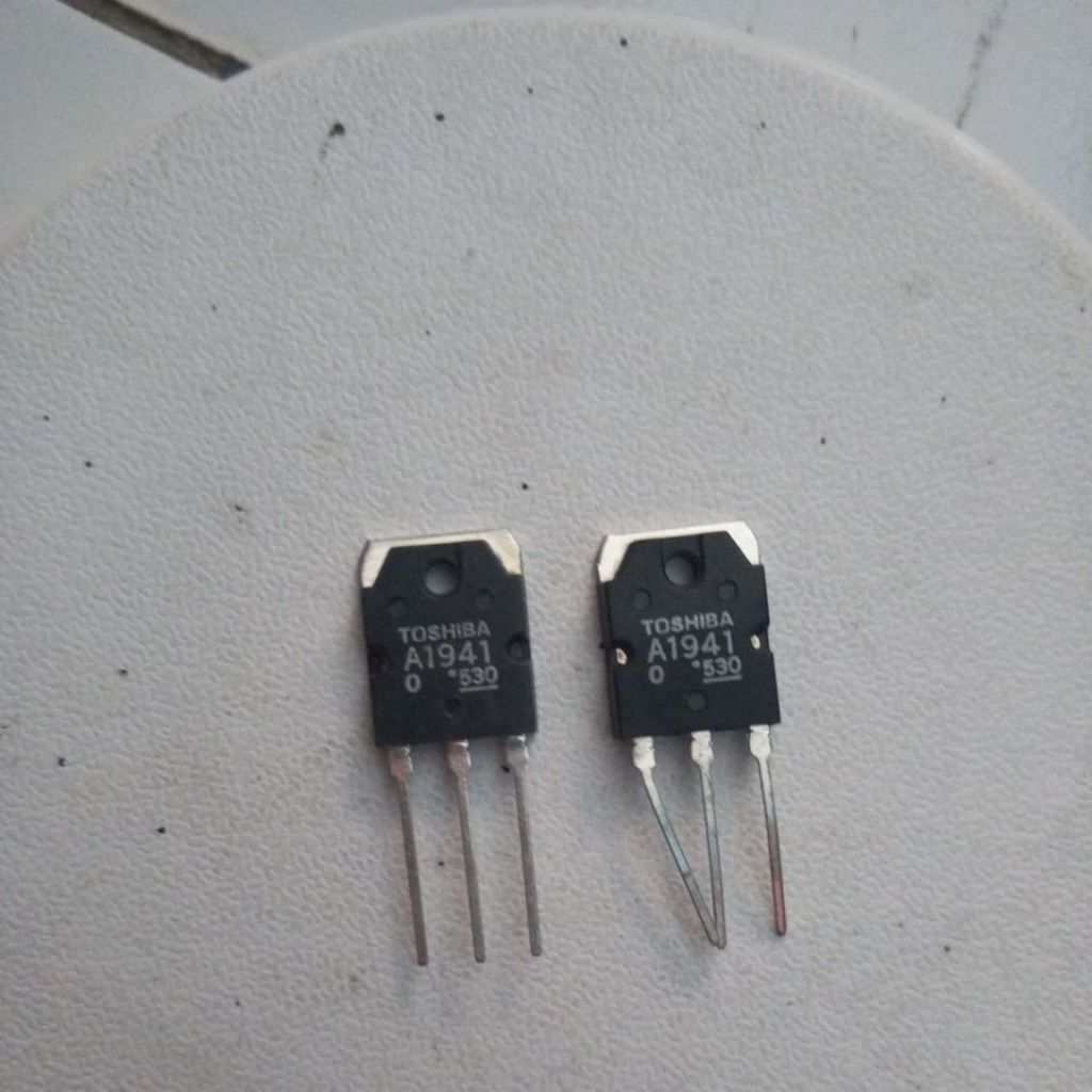 TR TRANSISTOR TOSHIBA A1941