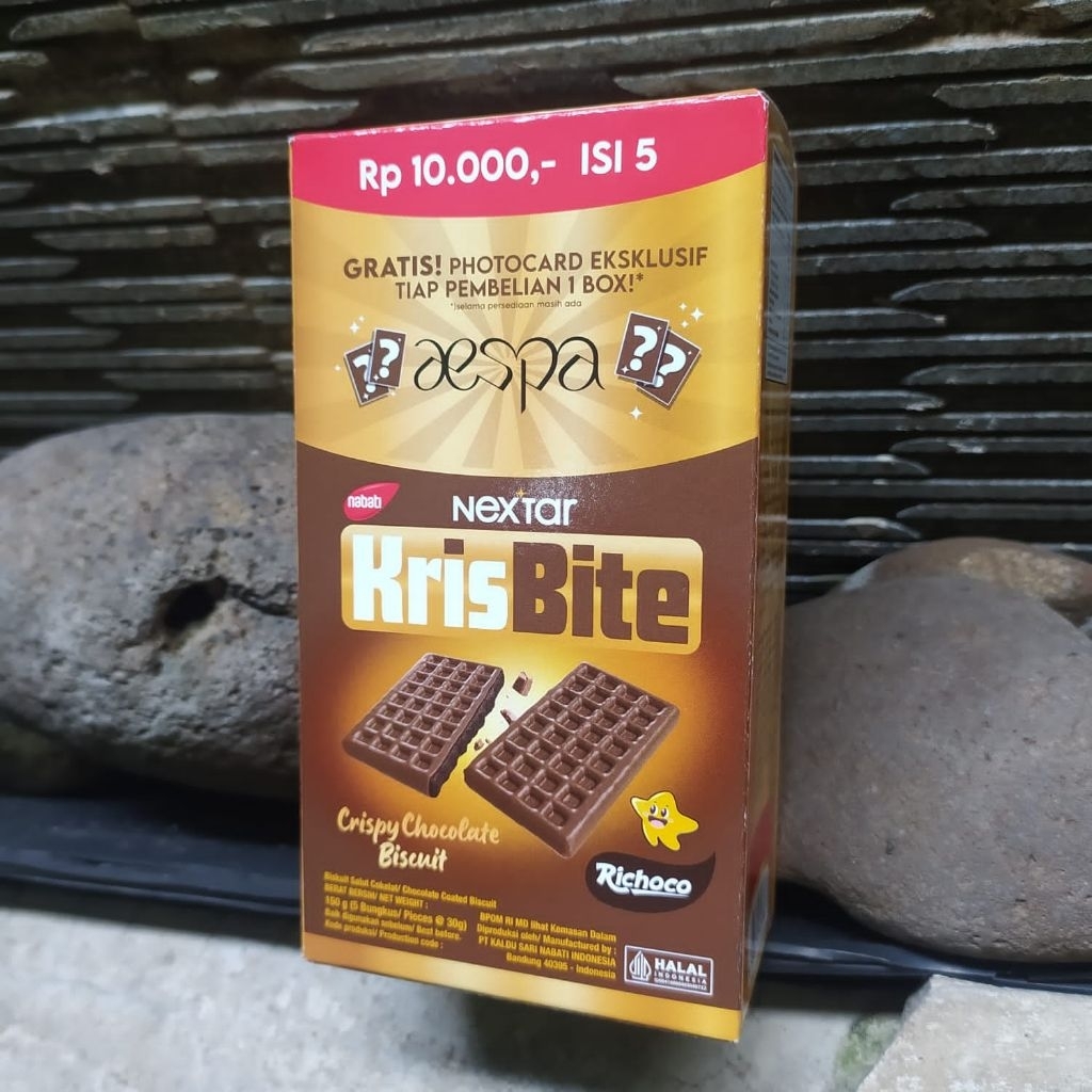 

nabati krisbite 1 box isi 5 pcs biskuit cokelat