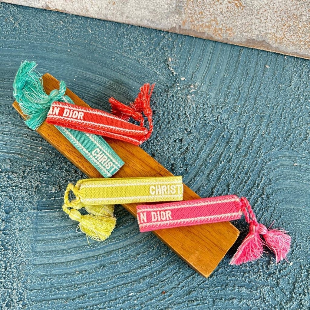 Dior Friendship Bracelet Framboise - Kiwi 
Aqua - Coral