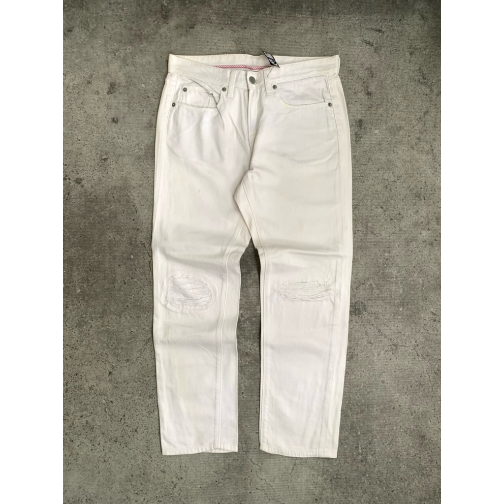 RIPPED JEANS GU BY UNIQLO