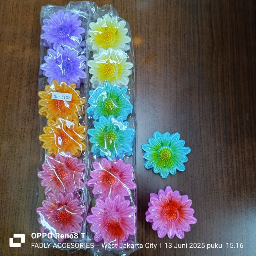 

ISI 12 PCS JEPIT RAMBUT JEDAI BUNGA BALI MIX WARNA