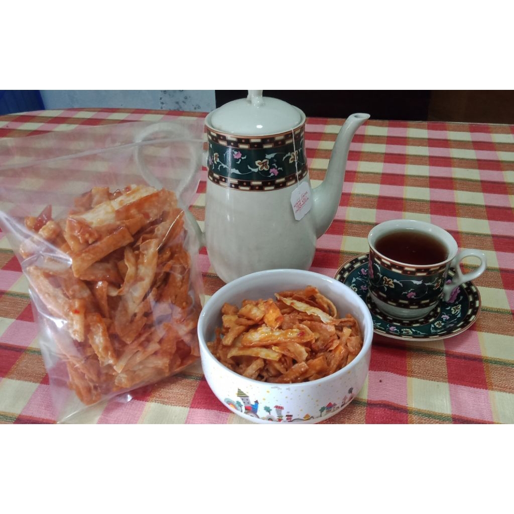

Kripik Manggleng / Kripik Singkong original / Pedas Manis