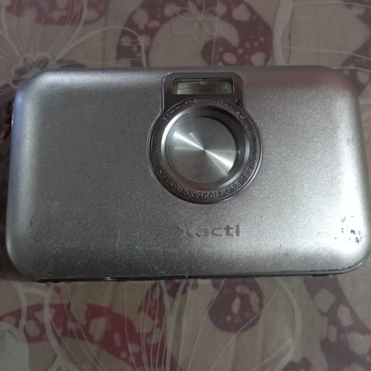 Kamera Digital - Sanyo Xacti DSC - E6