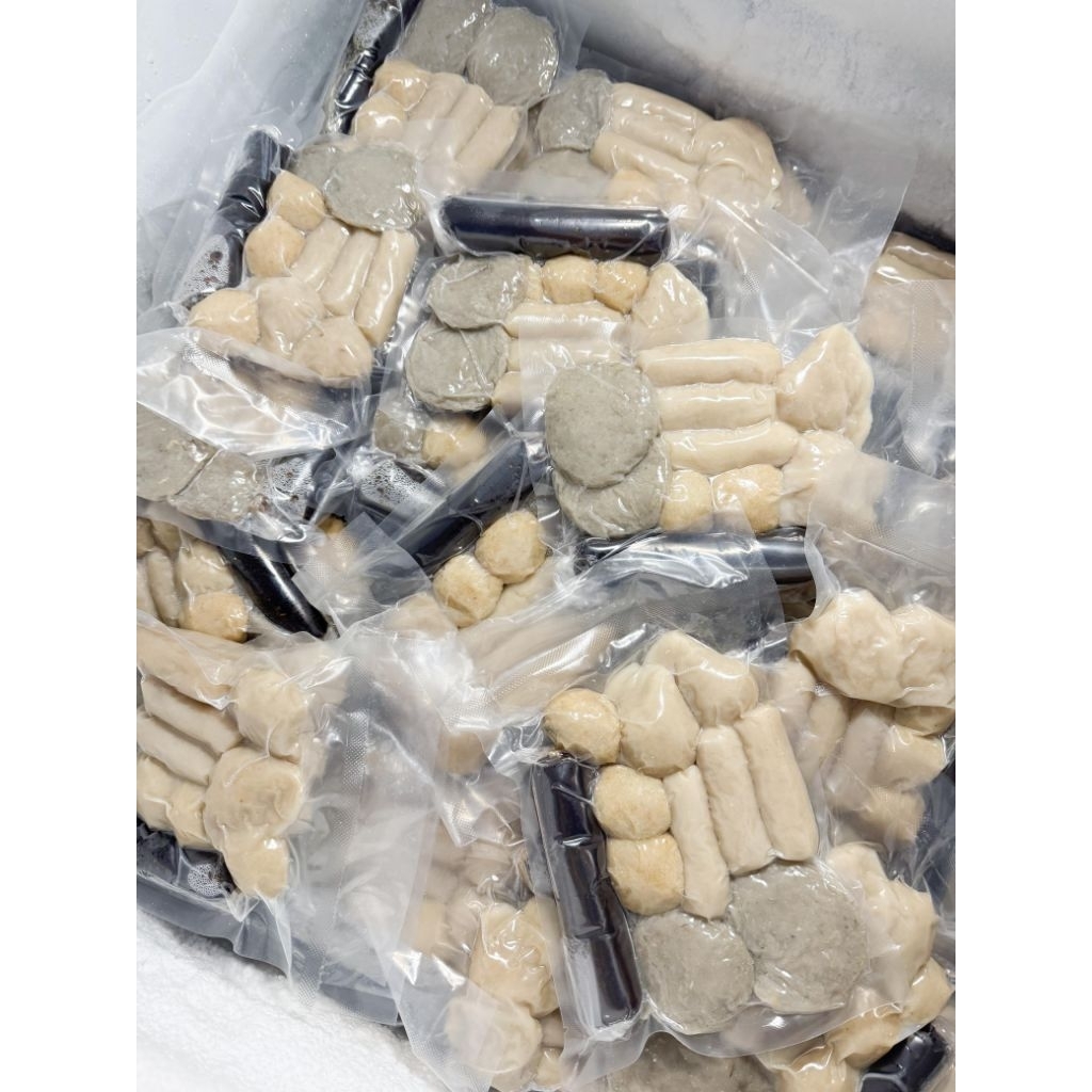 

Pempek Ikan Khas Palembang Mix isi 10