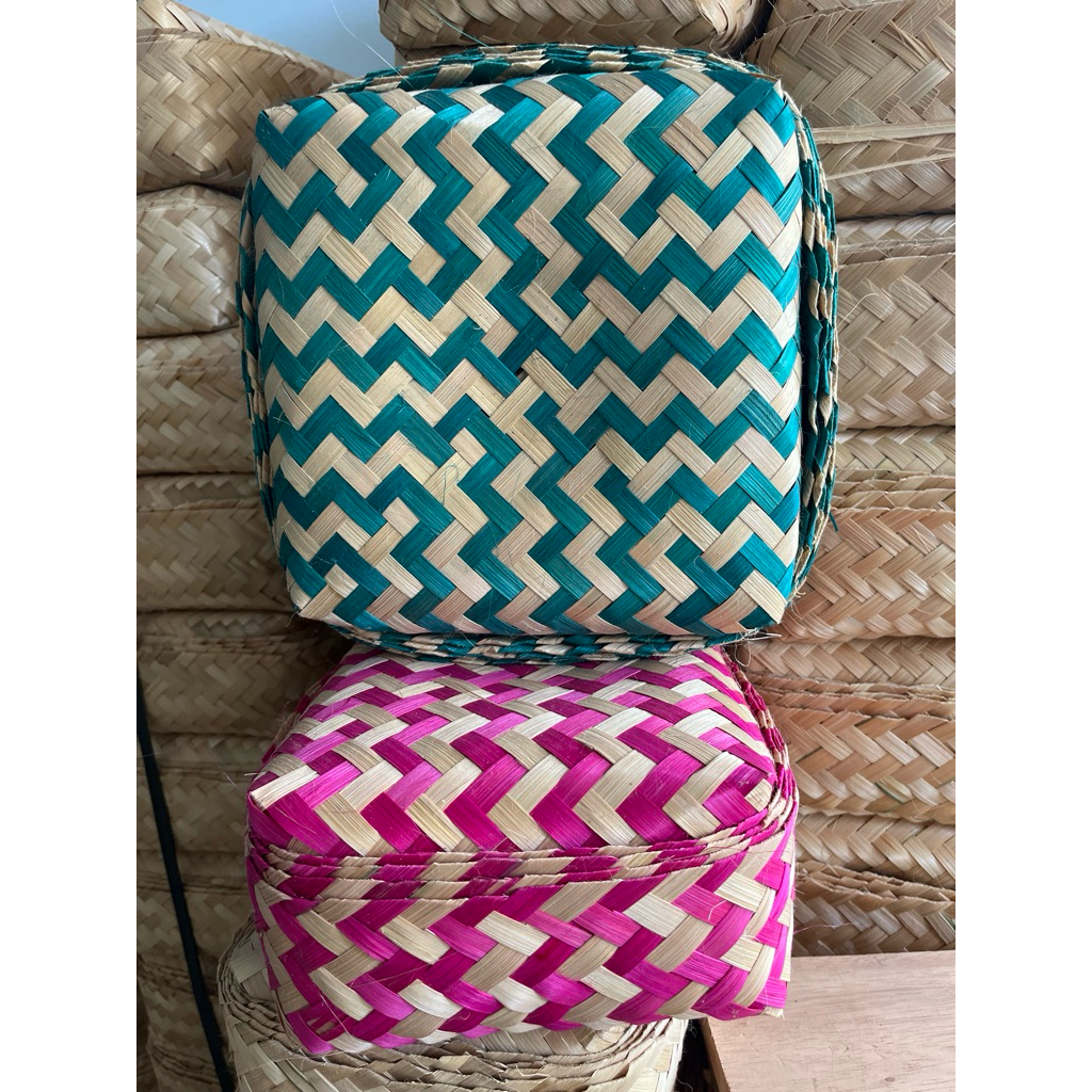 Besek Warna 18X18 Besek Hias Besek Souvernir Besek Hampers