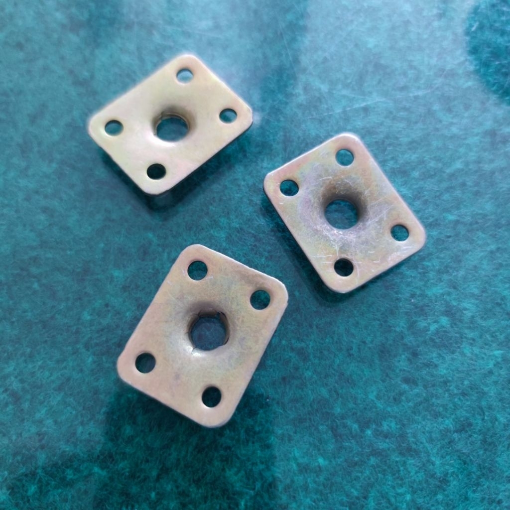 ring baut kaki sofa dipan