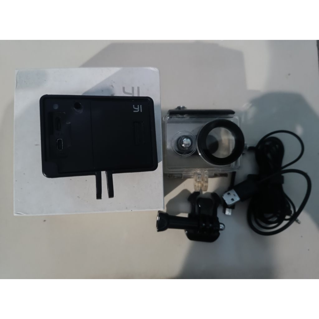 ACTION CAM Yi CAM WARNA HITAM MOD MIC EXTERNAL SIAP MOTO VLOG