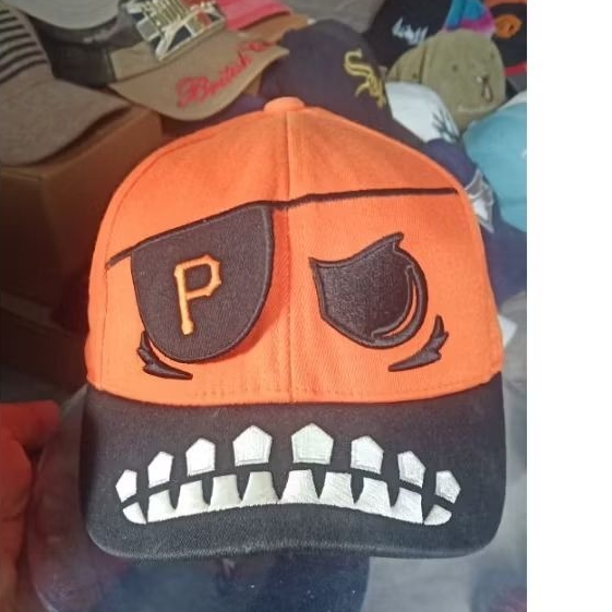topi mlb karakter logo P pirates bajak laut build up caps original second