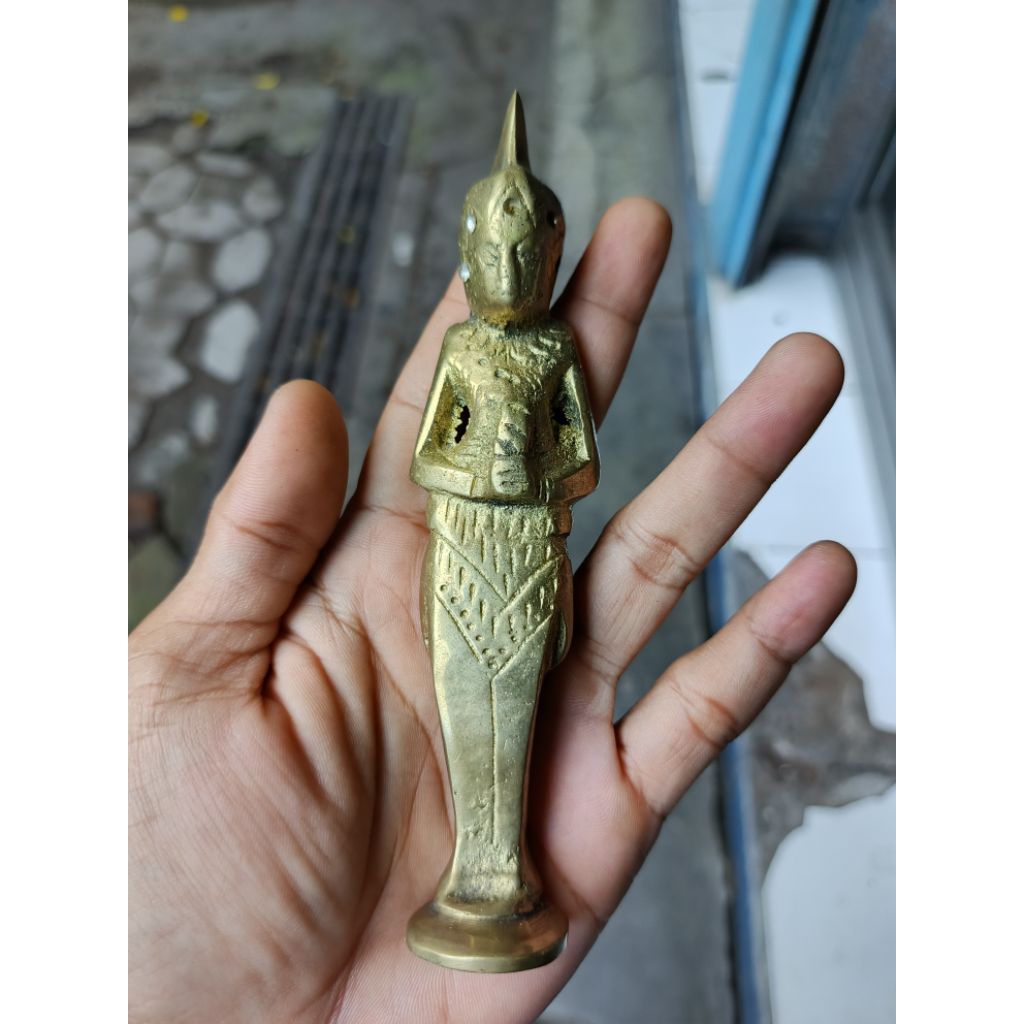 payung kuningan dewi