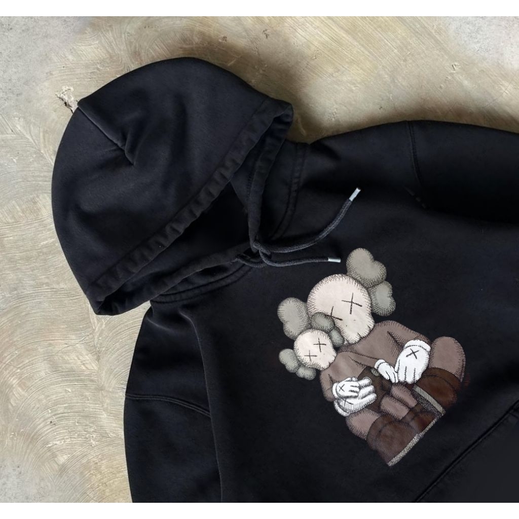 HOODIE UNIQLO X KAWS | UNIQLO KAWS