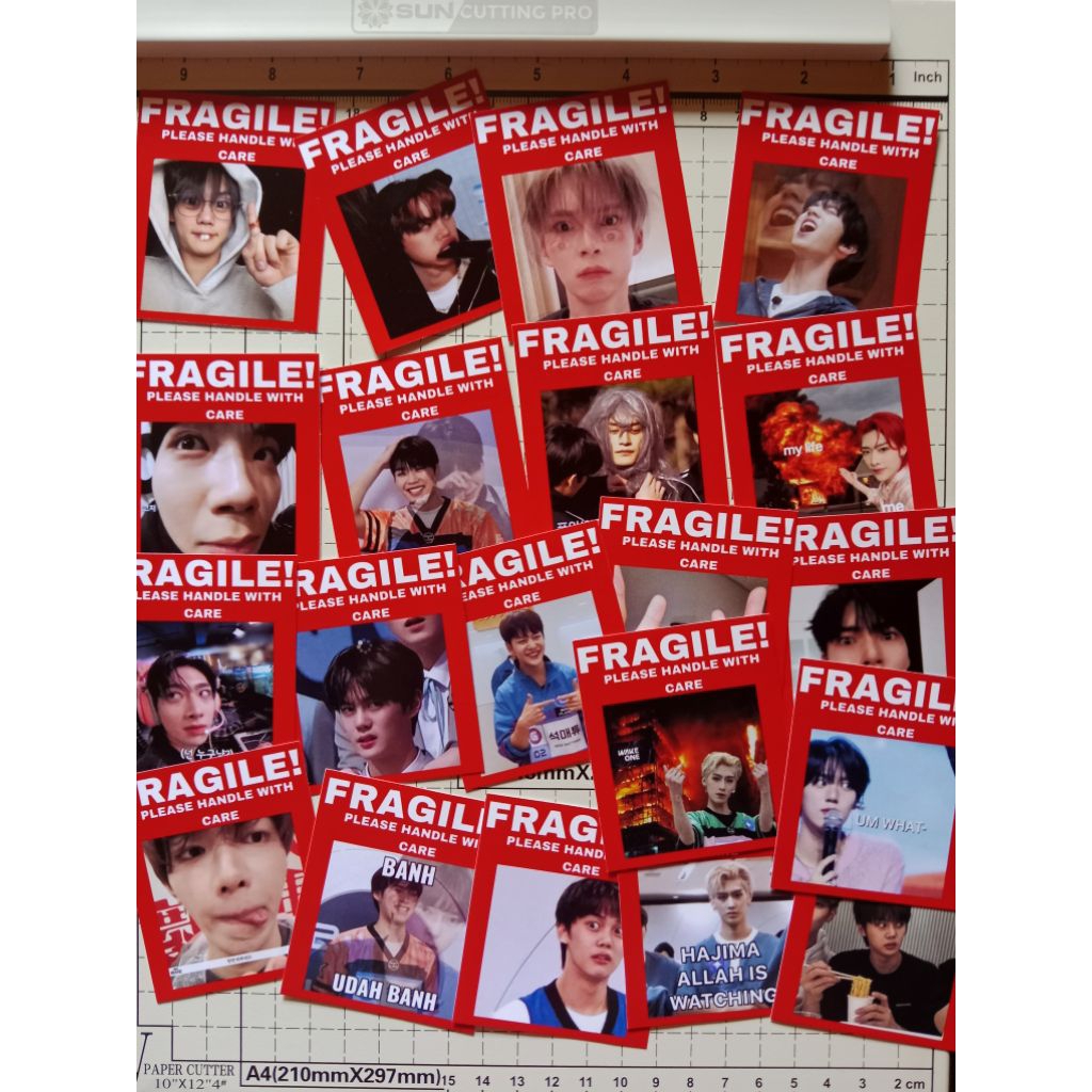 

[isi 24] PAKET HEMAT FRAGILE THAI / FRAGILE MEME/ STIKER FRAGILE CUSTOM 6x7 cm