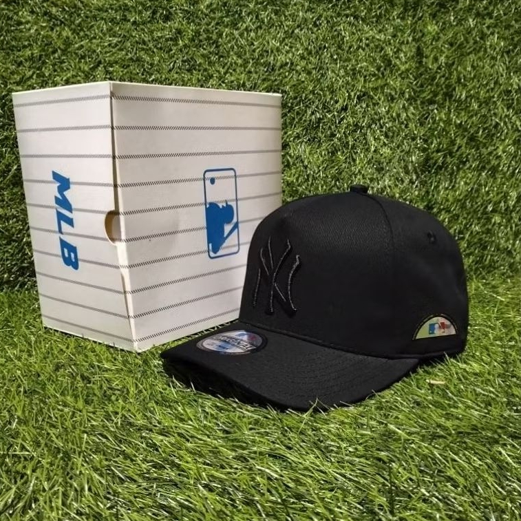 Topi Baseball NY Black On Black Topi Premium Full Tag MLB