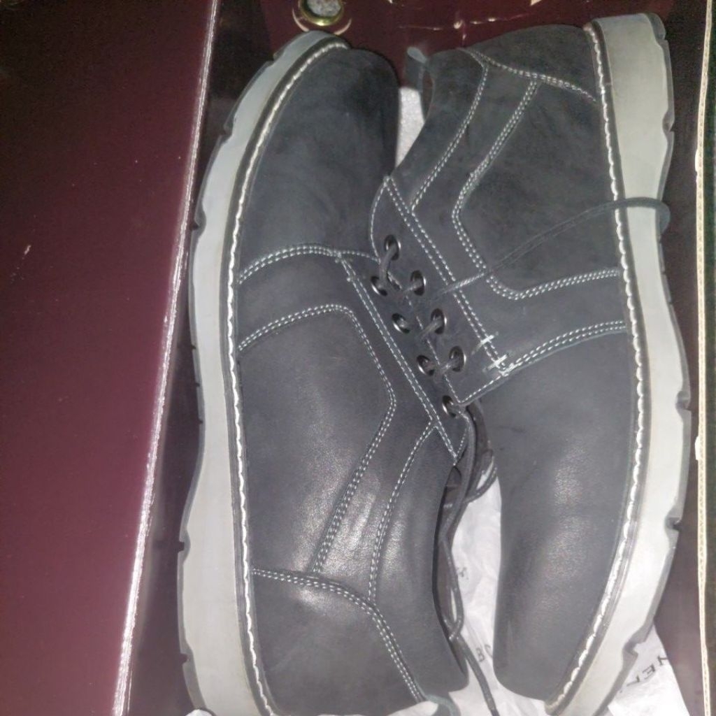 Sepatu Pria Hitam Buccheri Baru