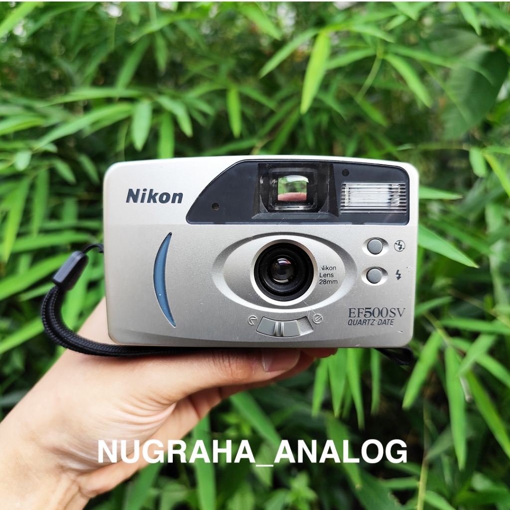 Kamera Analog Nikon EF 500 SV Point and Shoot Film Camera