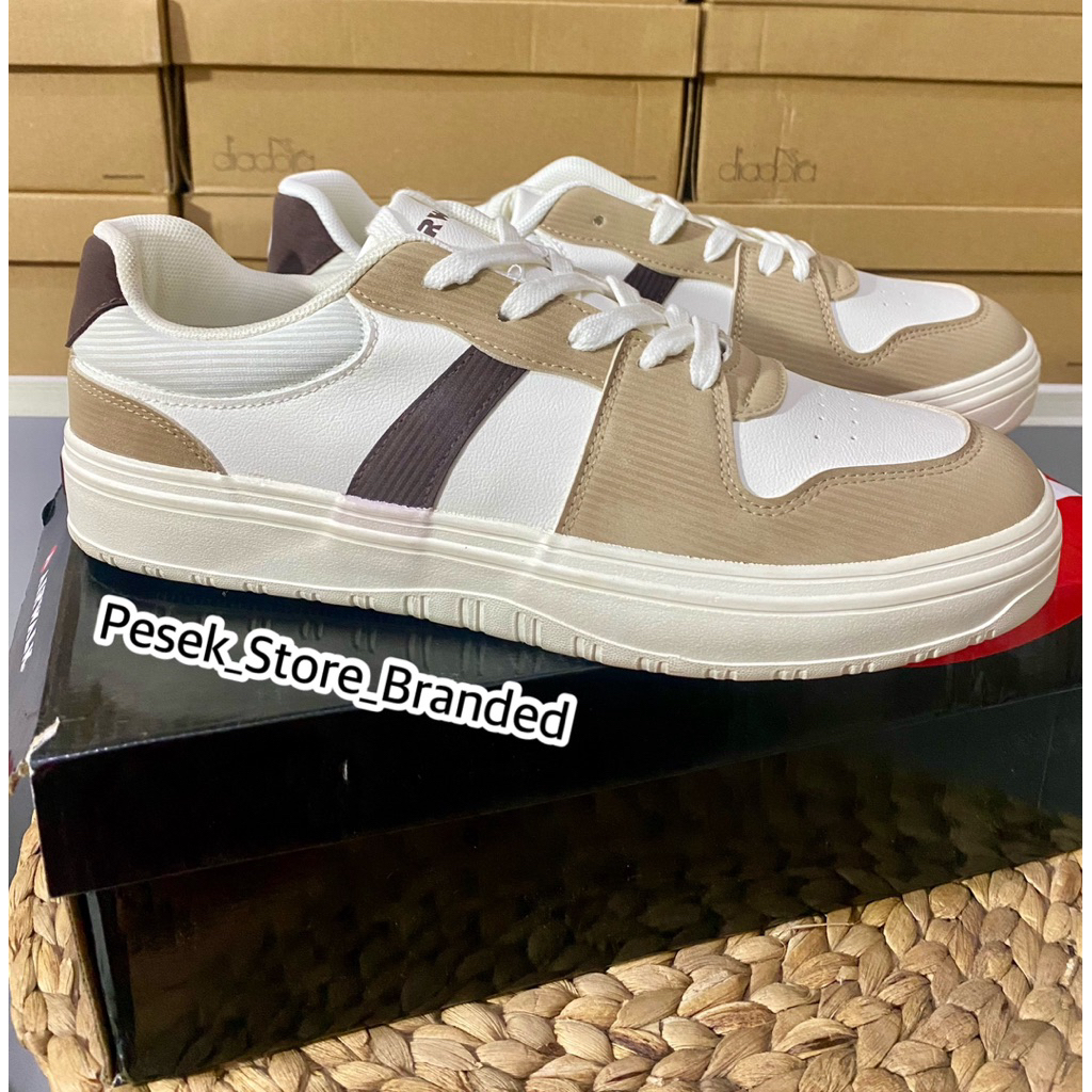 Sepatu airwalk Chesney Warna Beige biru size 43 saja original sale