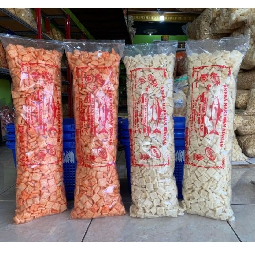 

500 gram /1bal kerupuk tahu/kerupuk tahu kotak/rambak tahu kotak/cemilan medan rambak tahu