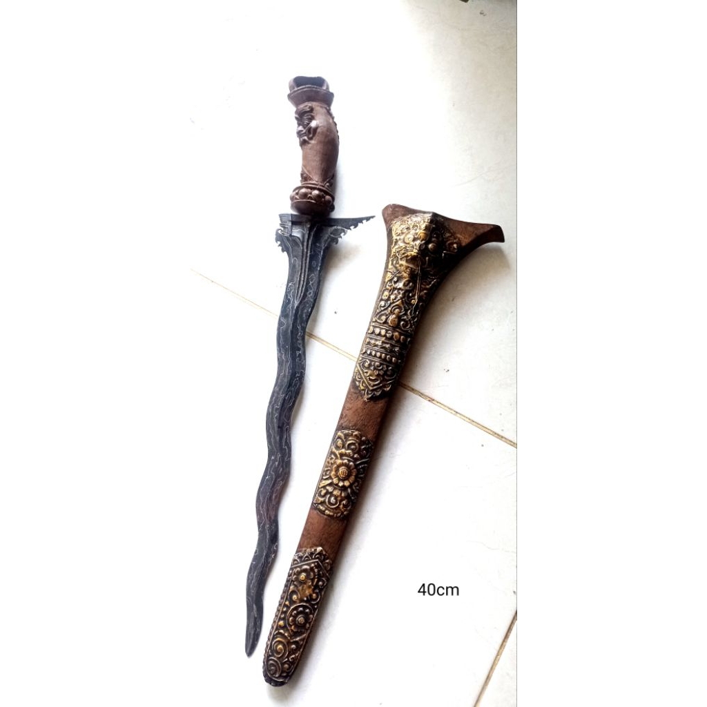 keris Bali pamor kulit semangka panjang bilah 40cm