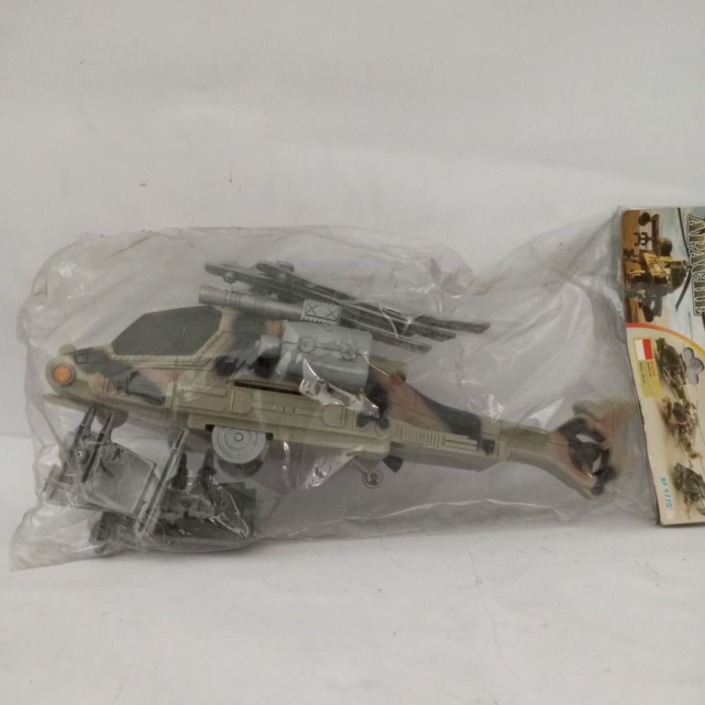 mainan anak helicopter Apache BP9770