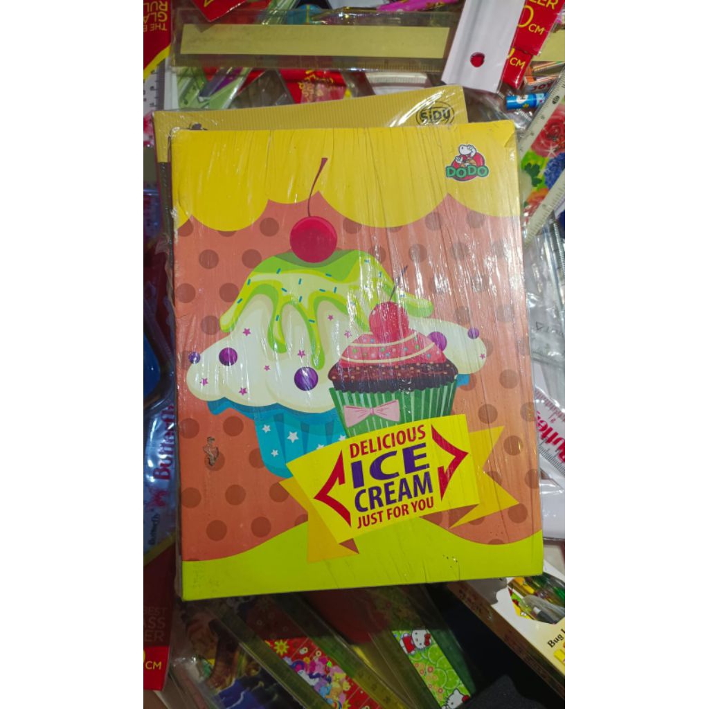 

BUKU TULIS 1 PACK. BISA 1 BIJI. WARNA COKLAT DAB BERGAMBAR