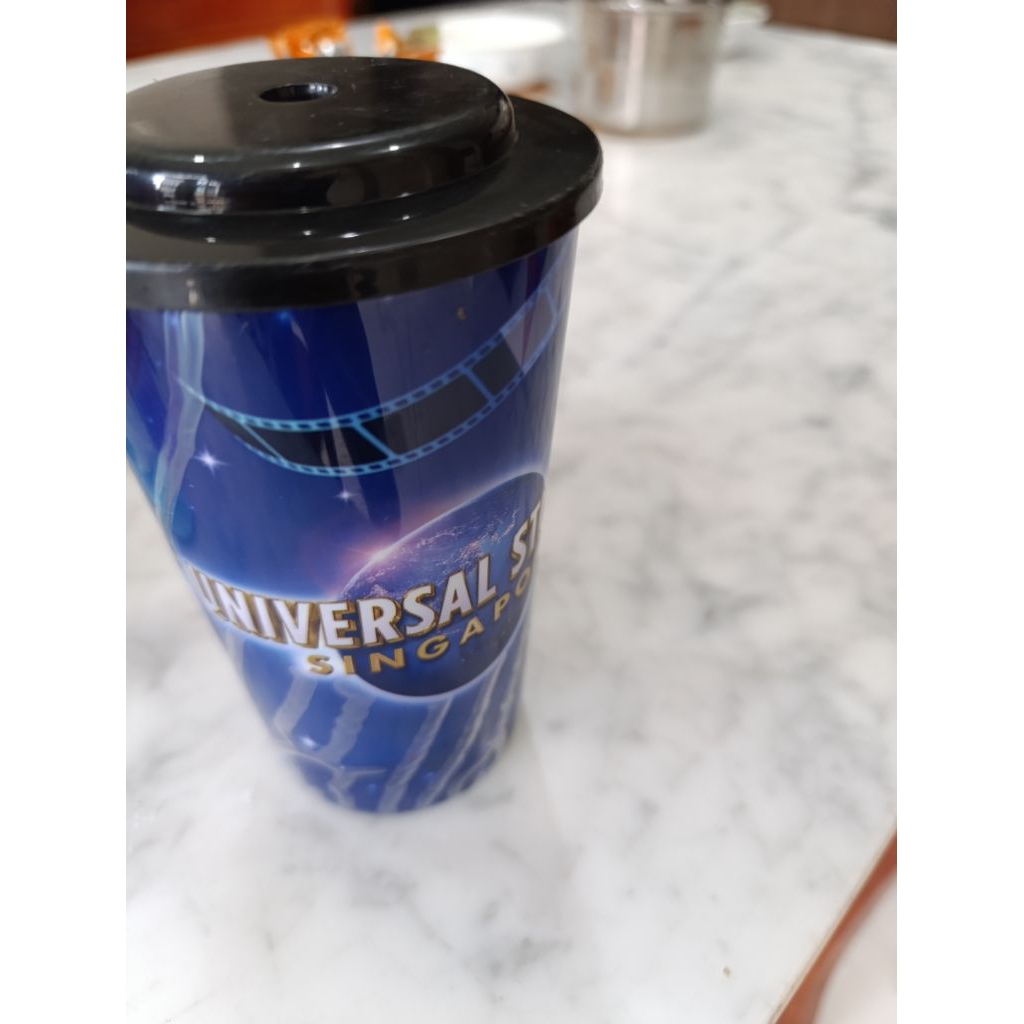 Cup universal preloved